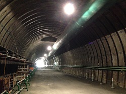 箕面トンネル東工事：エコ･ルミナス110
